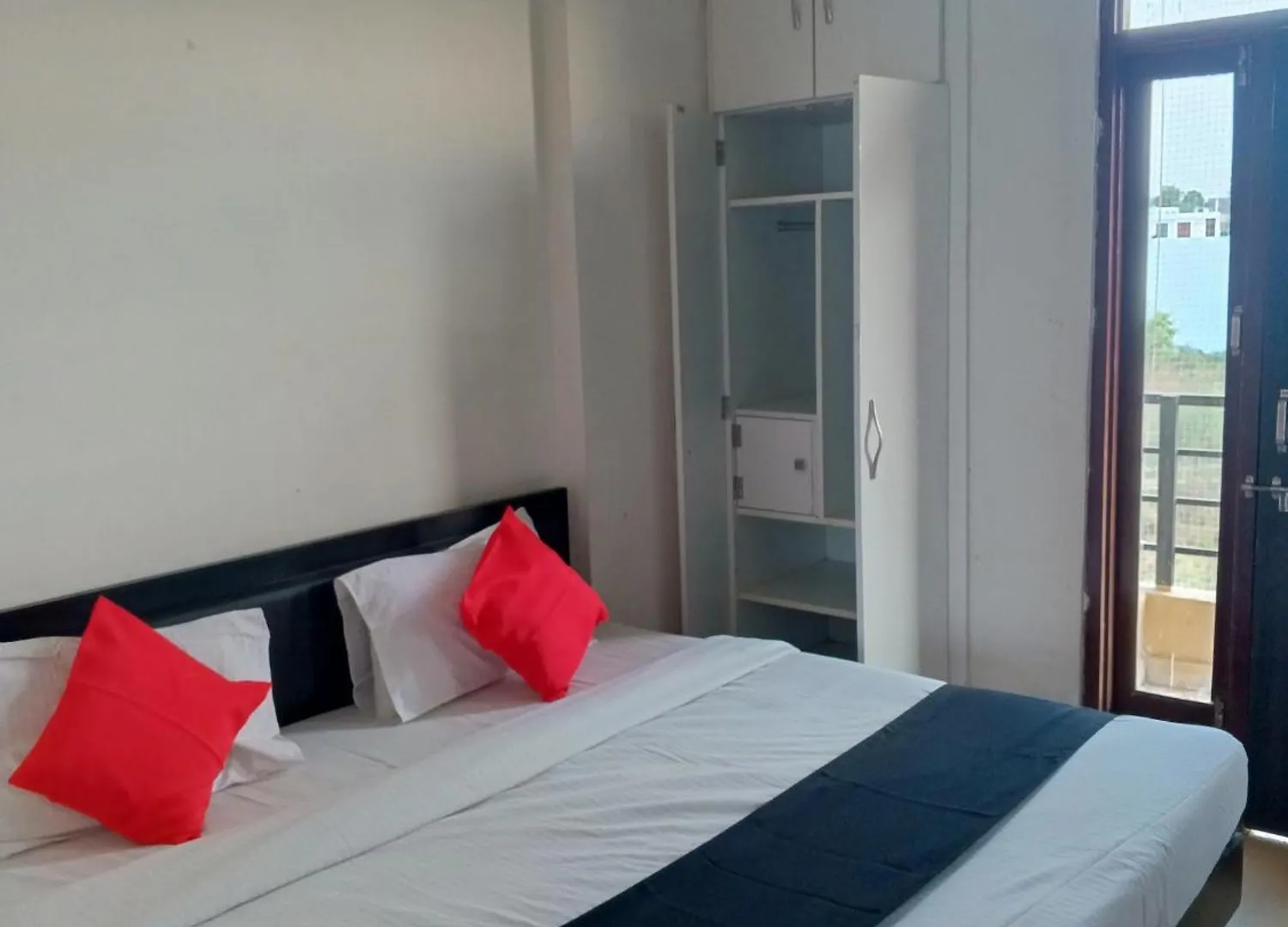 Golden Fern Hotel & Service Apartment Udaipur
